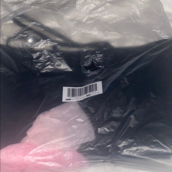 Brand New Victoria Secret bag - Picture 2 of 8